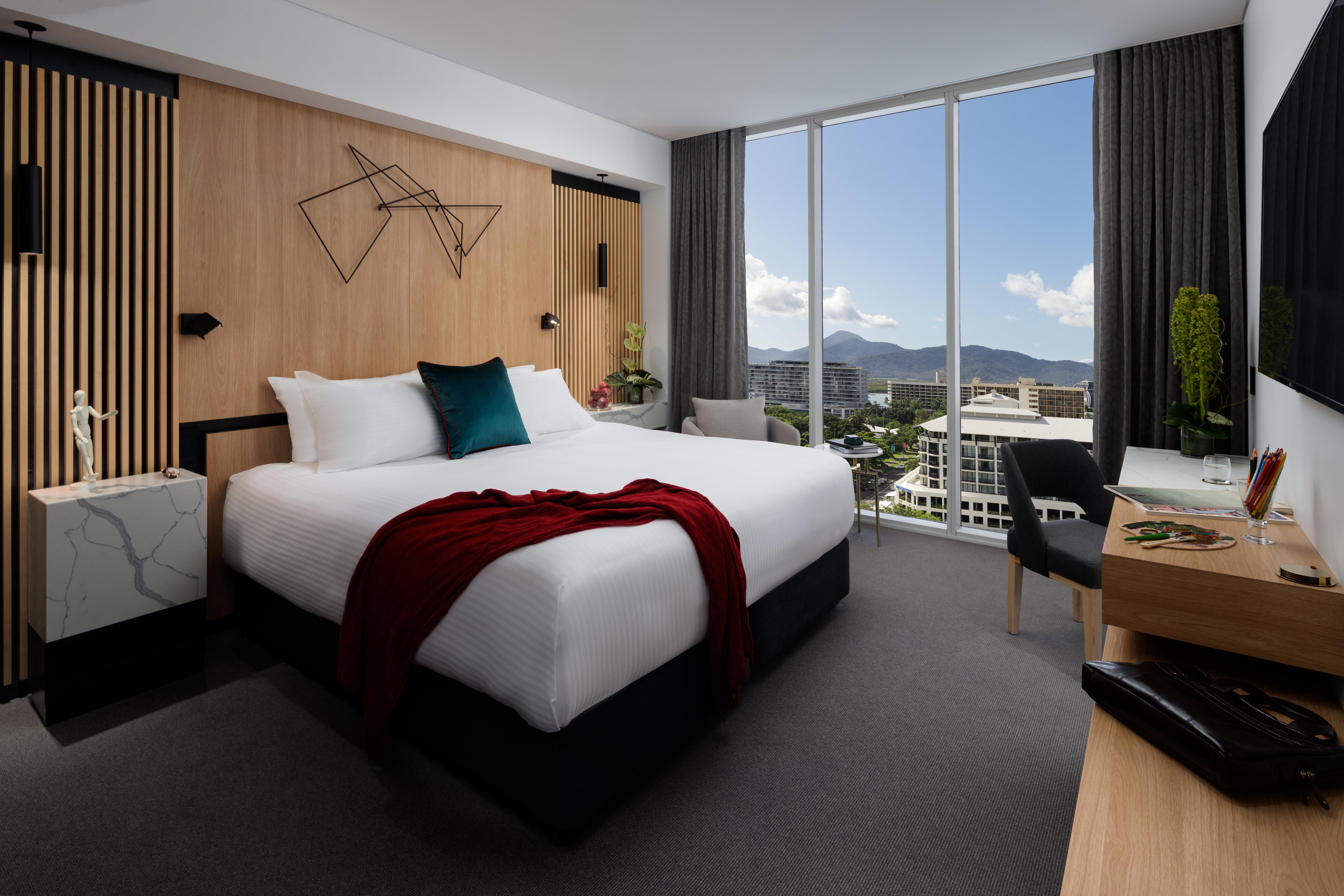 Hotel Crystalbrook Bailey Cairns Esterno foto A room at the Hotel